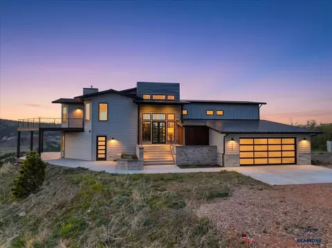 2111 Vantage Cir, Spearfish, SD 57783