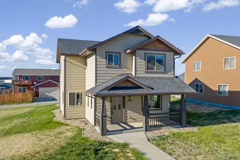 1260 Fairbanks Dr, Box Elder, SD 57719