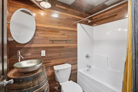 Bath - 1209 11th St, Lead, SD 57754 photo 1 of 2