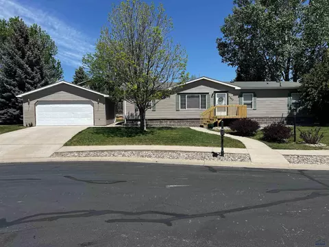 5400 Windmere Way, Rapid City, SD 57703