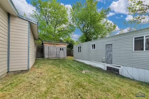 Exterior - 514 6th St, Sturgis, SD 57785 photo 2 of 2