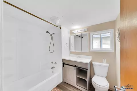 Bath - 514 6th St, Sturgis, SD 57785 photo 1 of 2