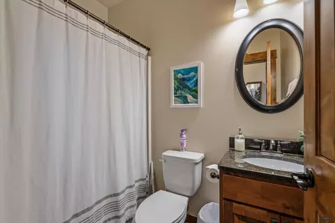 Bath - 11312 Springwood Ct, Lead, SD 57754 photo 4 of 4