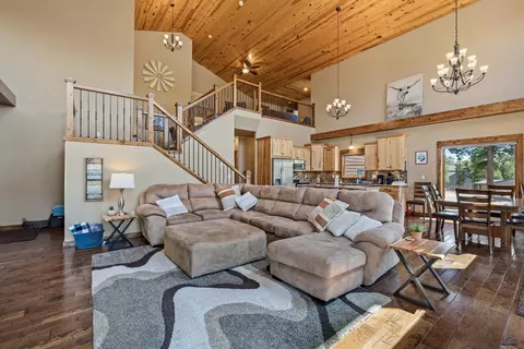 Living - 11312 Springwood Ct, Lead, SD 57754 photo 3 of 5