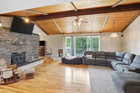 Living - 810 Dorothy St, Wall, SD 57790 photo 1 of 3