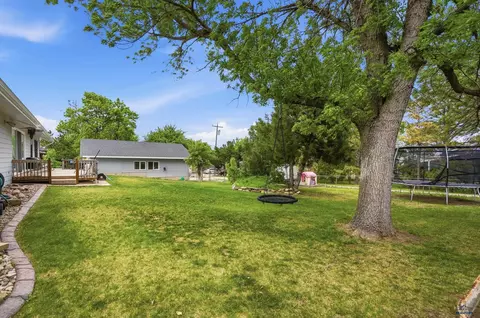 Exterior - 810 Dorothy St, Wall, SD 57790 photo 9 of 9