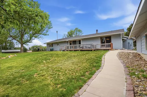 Exterior - 810 Dorothy St, Wall, SD 57790 photo 7 of 9