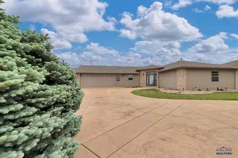 3626 City View Dr, Rapid City, SD 57701