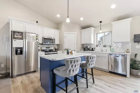 Kitchen - 369 Spirit Dr, Box Elder, SD 57719 photo 2 of 5