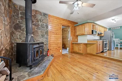 1000 Roberts, Belle Fourche, SD 57717 photo 21