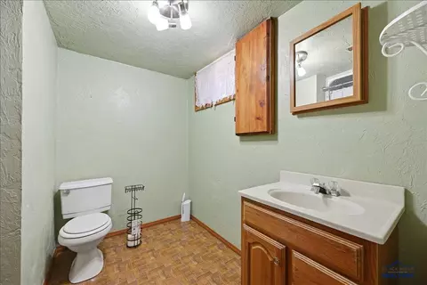 1000 Roberts, Belle Fourche, SD 57717 photo 31