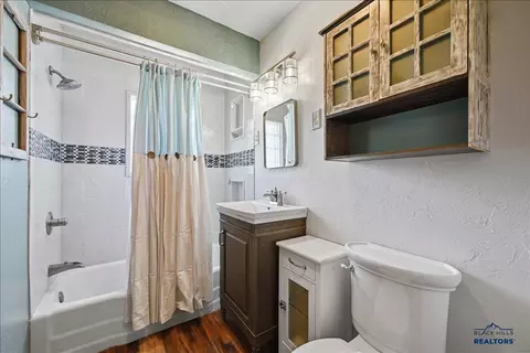 1000 Roberts, Belle Fourche, SD 57717 photo 17