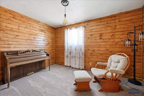 1000 Roberts, Belle Fourche, SD 57717 photo 33