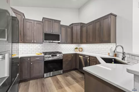 Kitchen - 6420 Anderson Rd, Summerset, SD 57718 photo 2 of 5