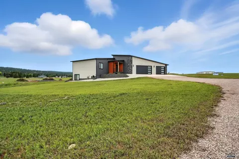 Exterior - 6420 Anderson Rd, Summerset, SD 57718 photo 4 of 8