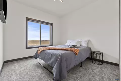 Bedroom - 6420 Anderson Rd, Summerset, SD 57718 photo 3 of 6