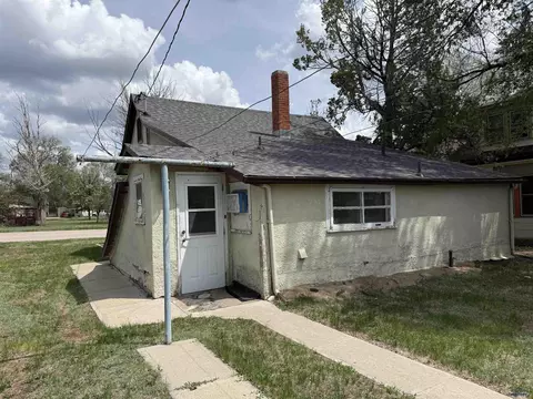 1941 Albany Ave, Hot Springs, SD 57747