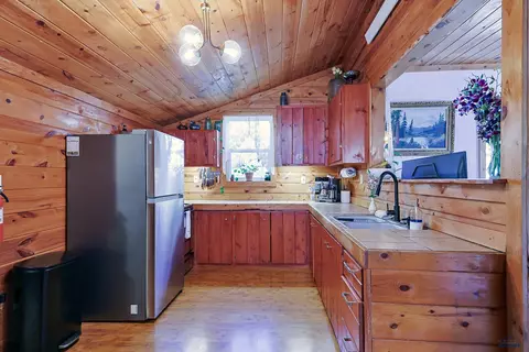 Kitchen - 313 Mill St, Lead, SD 57754 photo 4 of 7