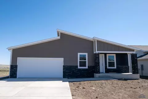 461 Yelner Dr, Box Elder, SD 57719