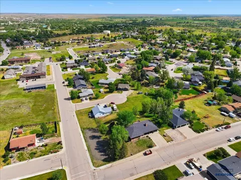 View/Area - 811 Yuma St, Belle Fourche, SD 57717 photo 2 of 4