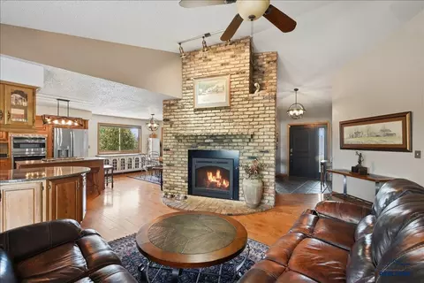 Living - 811 Yuma St, Belle Fourche, SD 57717 photo 2 of 3