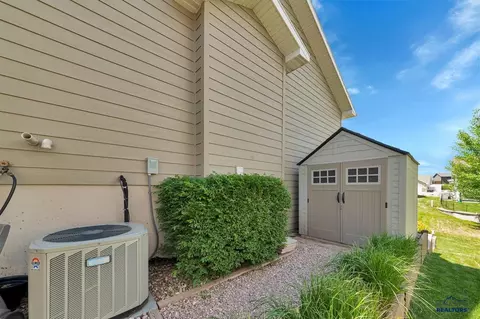 Exterior - 6808 Cambridge Ct, Summerset, SD 57718 photo 6 of 7