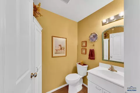 Bath - 6808 Cambridge Ct, Summerset, SD 57718 photo 3 of 4