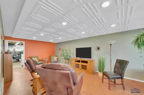 Living - 6808 Cambridge Ct, Summerset, SD 57718 photo 3 of 3