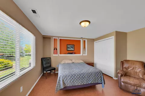 Bedroom - 6808 Cambridge Ct, Summerset, SD 57718 photo 2 of 4