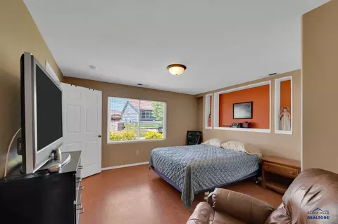 Bedroom - 6808 Cambridge Ct, Summerset, SD 57718 photo 4 of 4