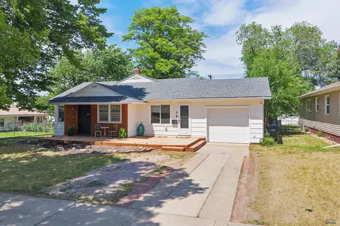 2746 W St Anne, Rapid City, SD 57702