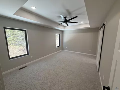 Bedroom - 24225 Granite Point Ct, Keystone, SD 57751 photo 1 of 4