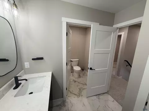 Bath - 24225 Granite Point Ct, Keystone, SD 57751 photo 3 of 3