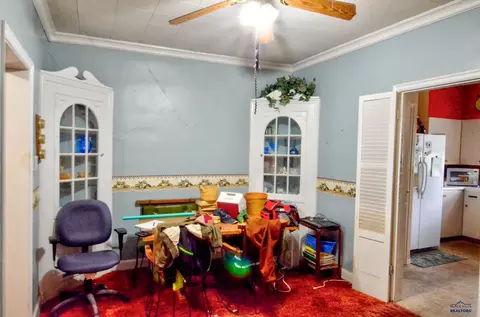 Dining - 210 W 2nd St, Presho, SD 57568 photo 1 of 1