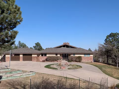 1414 Forest Ct, Rapid City, SD 57701