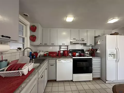 Kitchen - 1900 Pine St, Sturgis, SD 57785 photo 2 of 5