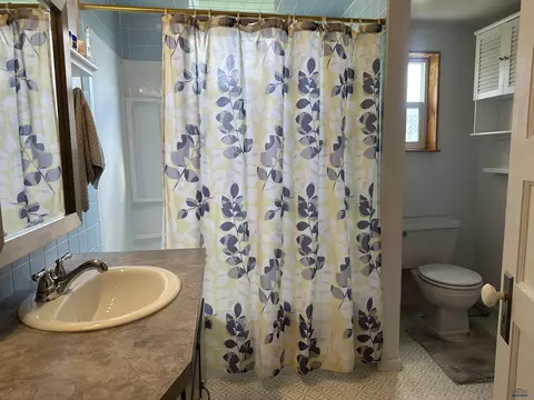 Bath - 1900 Pine St, Sturgis, SD 57785 photo 2 of 3