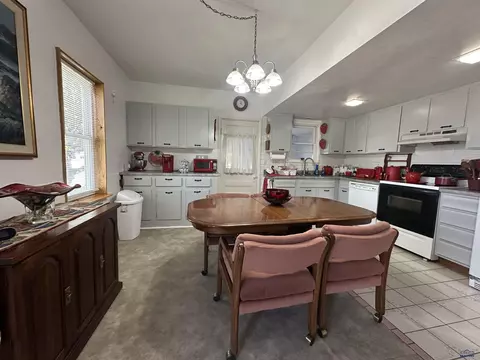 Kitchen - 1900 Pine St, Sturgis, SD 57785 photo 3 of 5