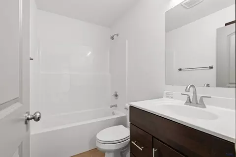 Bath - 526 Denali Dr, Box Elder, SD 57719 photo 2 of 2