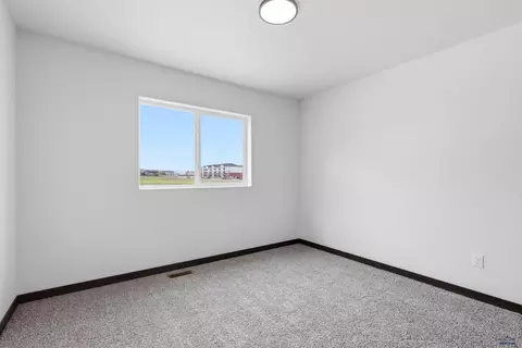 Bedroom - 526 Denali Dr, Box Elder, SD 57719 photo 3 of 5