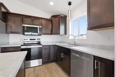 Kitchen - 526 Denali Dr, Box Elder, SD 57719 photo 2 of 3