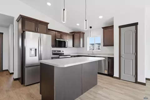 Kitchen - 526 Denali Dr, Box Elder, SD 57719 photo 1 of 3