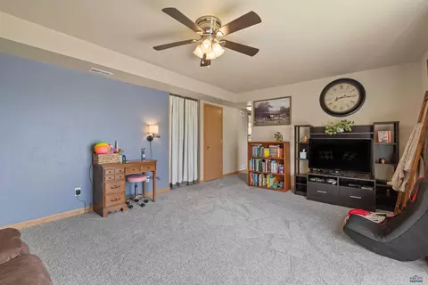 587 Stealth Ln, Box Elder, SD 57719 photo 18