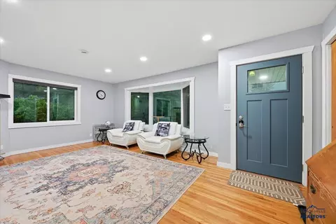 Entry Way - 20953 Maitland Rd, Lead, SD 57754 photo 1 of 1