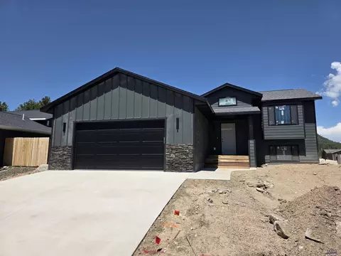 441 Yelner Dr, Box Elder, SD 57719