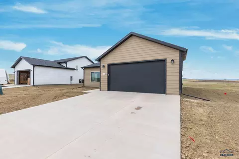 518 Alpha Ave, Box Elder, SD 57719 photo 2