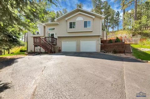 4839 Whispering Pines Dr, Rapid City, SD 57702