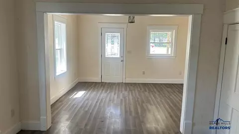Living - 703 4th Ave, Edgemont, SD 57735 photo 1 of 4
