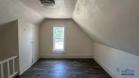 Bedroom - 703 4th Ave, Edgemont, SD 57735 photo 3 of 3