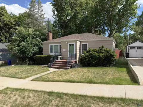 1011 St Charles, Rapid City, SD 57701
